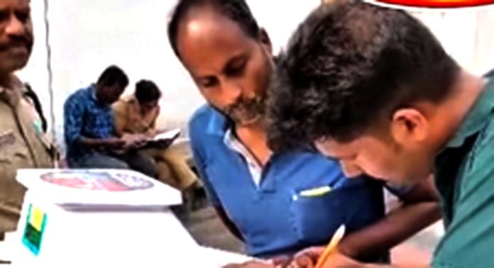 മെഡിക്കല് സര്ട്ടിഫിക്കറ്റ് വാങ്ങാന് വന്നയാളെ അനുമതിയില്ലാതെ കഞ്ചാവ് കേസില് സാക്ഷിയാക്കി മെഡിക്കല് സര്ട്ടിഫിക്കറ്റ് വാങ്ങാന് വന്നയാളെ അനുമതിയില്ലാതെ കഞ്ചാവ് കേസില് സാക്ഷിയാക്കി