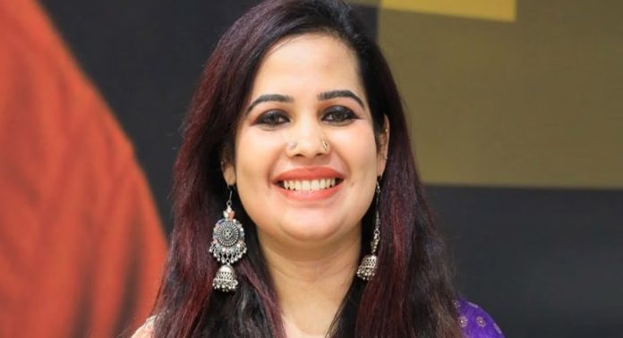 വി ആർ സുധീഷ് നൽകിയ അപകീർത്തി കേസിൽ എംഎ ഷഹനാസിന് ജാമ്യമില്ലാ വാറണ്ട് വി ആർ സുധീഷ് നൽകിയ അപകീർത്തി കേസിൽ എംഎ ഷഹനാസിന് ജാമ്യമില്ലാ വാറണ്ട്