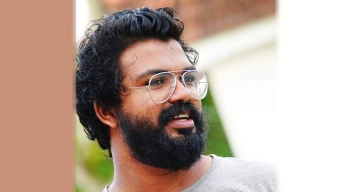 സാമ്പത്തിക തട്ടിപ്പ് പരാതിയിൽ സിനിമ സംവിധായകൻ ഷംസുദ്ദീൻ അറസ്റ്റിൽ സാമ്പത്തിക തട്ടിപ്പ് പരാതിയിൽ സിനിമ സംവിധായകൻ ഷംസുദ്ദീൻ അറസ്റ്റിൽ