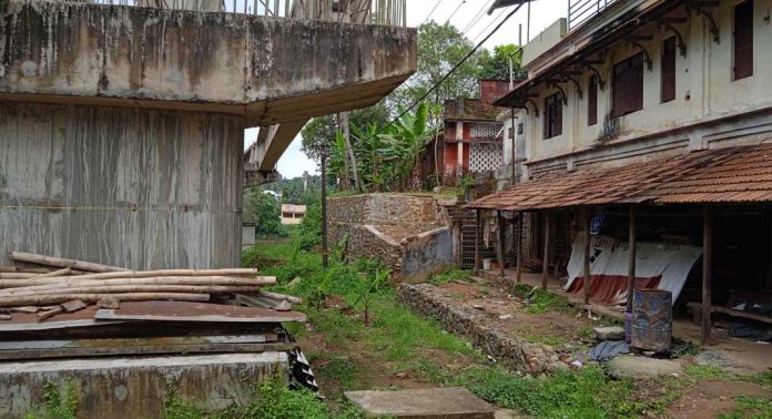 റാന്നിക്കാരുടെ ചിരകാലാഭിലാഷം പൂവണിയിച്ച് പുതിയ പാലത്തിൻറെയും അപ്രാേച്ച് റോഡിന്റെയും നിർമ്മാണം 19ന് റാന്നിക്കാരുടെ ചിരകാലാഭിലാഷം പൂവണിയിച്ച് പുതിയ പാലത്തിൻറെയും അപ്രാേച്ച് റോഡിന്റെയും നിർമ്മാണം 19ന്