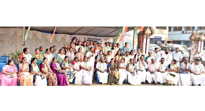 നിത്യോപയോഗ സാധനങ്ങളുടെ വില നിയന്ത്രിക്കുന്നതില് സര്ക്കാര് പരാജയം : പി. മോഹന്രാജ് നിത്യോപയോഗ സാധനങ്ങളുടെ വില നിയന്ത്രിക്കുന്നതില് സര്ക്കാര് പരാജയം : പി. മോഹന്രാജ്
