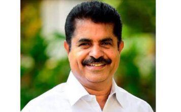 പി എം ശ്രീ പദ്ധതി പിന്മാറ്റം സംബന്ധിച്ച നിലപാടില് മലക്കം മറിഞ്ഞ് അടൂർ പ്രകാശ് എംപി