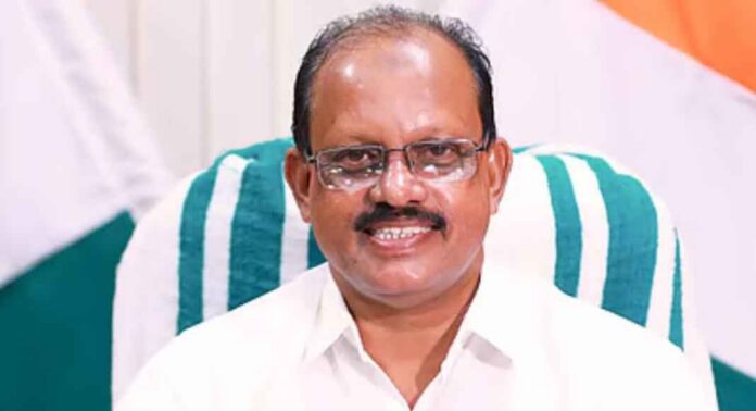 തെരഞ്ഞെടുപ്പ് കമ്മീഷന്റെ പട്ടികയിൽ ഗ്ലാസ് ചിഹ്നം ഇല്ല ; പ്രതിസന്ധിയിലായി അഹമ്മദ് ദേവർകോവിൽ തെരഞ്ഞെടുപ്പ് കമ്മീഷന്റെ പട്ടികയിൽ ഗ്ലാസ് ചിഹ്നം ഇല്ല ; പ്രതിസന്ധിയിലായി അഹമ്മദ് ദേവർകോവിൽ