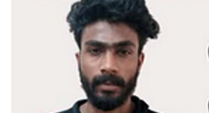 യുവതിയെയും മക്കളെയും വീട്ടിൽ കയറി ആക്രമിച്ച കേസിൽ രണ്ടാംപ്രതി പിടിയിൽ യുവതിയെയും മക്കളെയും വീട്ടിൽ കയറി ആക്രമിച്ച കേസിൽ രണ്ടാംപ്രതി പിടിയിൽ