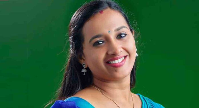 തനിക്കെതിരെ സൈബർ ആക്രമണം നടക്കുന്നുവെന്ന് ആശാനാഥ് തനിക്കെതിരെ സൈബർ ആക്രമണം നടക്കുന്നുവെന്ന് ആശാനാഥ്