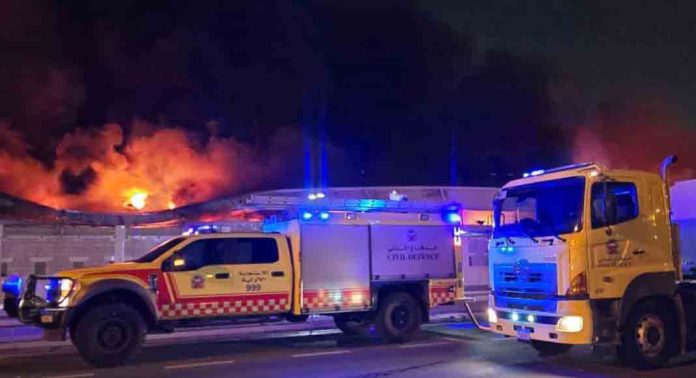 ബഹ്റൈനിൽ സൽമൻ ഇൻഡസ്ട്രിയൽ മേഖലയിൽ വിദേശ കപ്പലിലുണ്ടായ തീപിടുത്തത്തിൽ ഒരു മരണം ബഹ്റൈനിൽ സൽമൻ ഇൻഡസ്ട്രിയൽ മേഖലയിൽ വിദേശ കപ്പലിലുണ്ടായ തീപിടുത്തത്തിൽ ഒരു മരണം