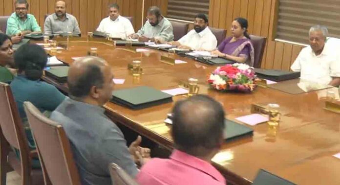 മുണ്ടക്കൈ ഉരുള്പൊട്ടല് ബാധിച്ച 13 ഉന്നതി കുടുംബങ്ങള്ക്ക് വയനാട് ടൗണ്ഷിപ്പ് പ്രോജക്ട് മാതൃകയില് വീട് മുണ്ടക്കൈ ഉരുള്പൊട്ടല് ബാധിച്ച 13 ഉന്നതി കുടുംബങ്ങള്ക്ക് വയനാട് ടൗണ്ഷിപ്പ് പ്രോജക്ട് മാതൃകയില് വീട്