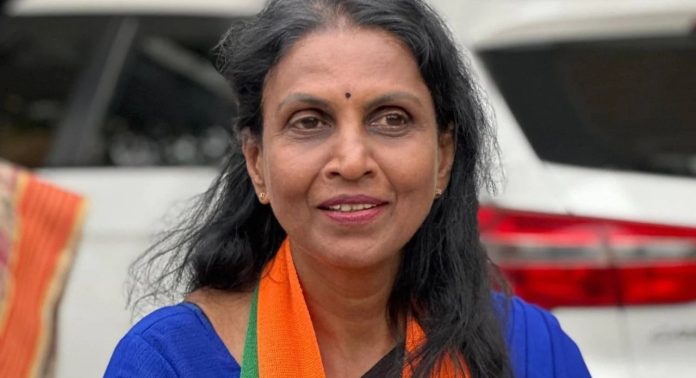 തെരഞ്ഞടുപ്പിൽ മത്സരിക്കില്ലെന്ന മുൻ തീരുമാനം തിരുത്തി ആർ. ശ്രീലേഖ തെരഞ്ഞടുപ്പിൽ മത്സരിക്കില്ലെന്ന മുൻ തീരുമാനം തിരുത്തി ആർ. ശ്രീലേഖ