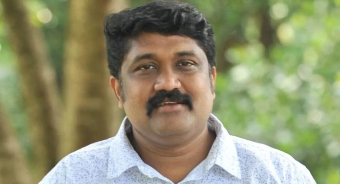 സി.പി.ഐ.എം തിരുവന്തപുരം ജില്ലാ സെക്രട്ടറിയുടെ ചുമതല എ.എ.റഹീമിന് സി.പി.ഐ.എം തിരുവന്തപുരം ജില്ലാ സെക്രട്ടറിയുടെ ചുമതല എ.എ.റഹീമിന്