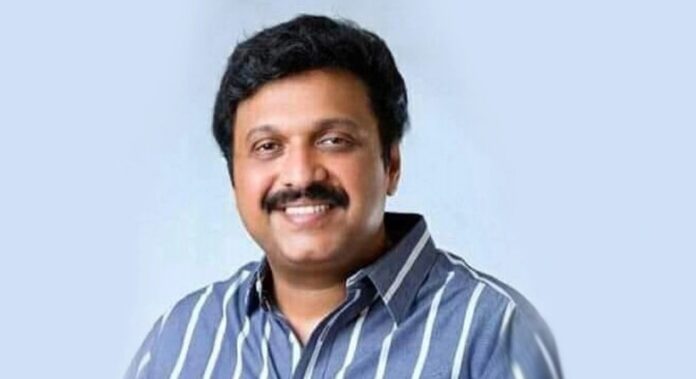 ഗതാഗത മന്ത്രിയുടെ രാജി ആവശ്യപ്പെട്ട് സെക്രട്ടറിയേറ്റിലേക്ക് ഡി.സി.സി മാര്ച്ച് ഗതാഗത മന്ത്രിയുടെ രാജി ആവശ്യപ്പെട്ട് സെക്രട്ടറിയേറ്റിലേക്ക് ഡി.സി.സി മാര്ച്ച്