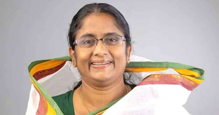 ഇടതു മുന്നണിയുടെ കാലത്ത് സ്ത്രീസുരക്ഷ ജലരേഖയെന്ന് ഷാനിമോൾ ഉസ്മാൻ ഇടതു മുന്നണിയുടെ കാലത്ത് സ്ത്രീസുരക്ഷ ജലരേഖയെന്ന് ഷാനിമോൾ ഉസ്മാൻ