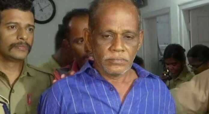 നെന്മാറ ഇരട്ടക്കൊലക്കേസ് വിചാരണയ്ക്കിടെ മൂന്ന് സാക്ഷികൾ മൊഴിമാറ്റി നെന്മാറ ഇരട്ടക്കൊലക്കേസ് വിചാരണയ്ക്കിടെ മൂന്ന് സാക്ഷികൾ മൊഴിമാറ്റി
