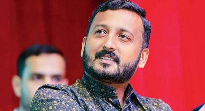 രാഹുൽ മാങ്കൂട്ടത്തിലിന്റെ മുന്കൂർ ജാമ്യം റദ്ദാക്കണമെന്ന ഹർജിയിൽ വിധി 19ന് രാഹുൽ മാങ്കൂട്ടത്തിലിന്റെ മുന്കൂർ ജാമ്യം റദ്ദാക്കണമെന്ന ഹർജിയിൽ വിധി 19ന്