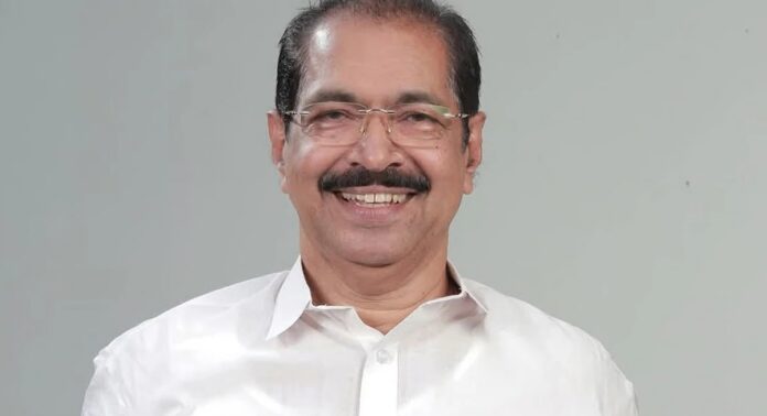 കെ സുധാകരനെയും അടൂര് പ്രകാശിനെയും സന്ദര്ശിച്ച് കെ.പി.സി.സി അധ്യക്ഷന് സണ്ണി ജോസഫ് കെ സുധാകരനെയും അടൂര് പ്രകാശിനെയും സന്ദര്ശിച്ച് കെ.പി.സി.സി അധ്യക്ഷന് സണ്ണി ജോസഫ്