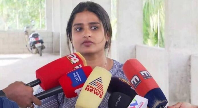 ഐസി ബാലകൃഷ്ണനെ സ്ഥാനാർത്ഥിയാക്കരുതെന്ന് എൻ എം വിജയൻറെ മരുമകൾ ഐസി ബാലകൃഷ്ണനെ സ്ഥാനാർത്ഥിയാക്കരുതെന്ന് എൻ എം വിജയൻറെ മരുമകൾ