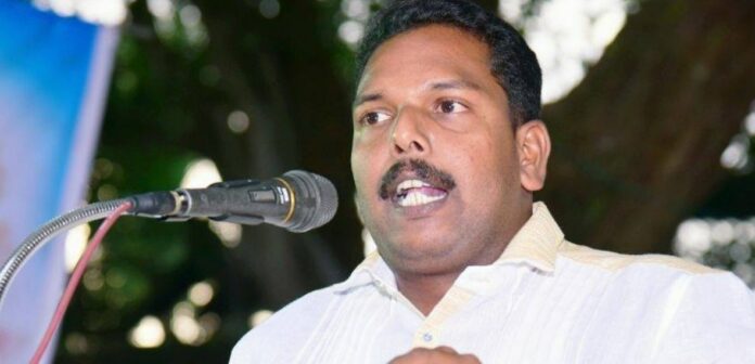 ചിറയിൻകീഴ് മുൻ യു.ഡി.എഫ് സ്ഥാനാർഥി ബി.എസ് അനൂപ് ബി.ജെ.പിയിൽ ചേർന്നു ചിറയിൻകീഴ് മുൻ യു.ഡി.എഫ് സ്ഥാനാർഥി ബി.എസ് അനൂപ് ബി.ജെ.പിയിൽ ചേർന്നു