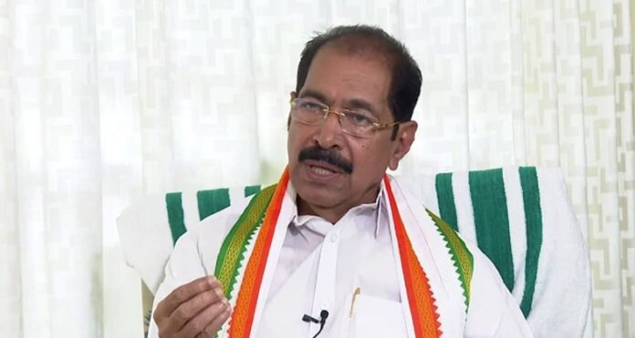 പൊതു സ്ഥലങ്ങളിലെ സർക്കാർ പരസ്യത്തിനെതിരെ പരാതിയുമായി കോൺഗ്രസ് പൊതു സ്ഥലങ്ങളിലെ സർക്കാർ പരസ്യത്തിനെതിരെ പരാതിയുമായി കോൺഗ്രസ്
