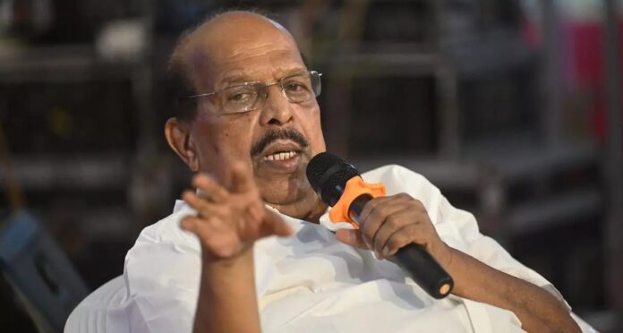 മുഖ്യമന്ത്രിക്കെതിരെ വീണ്ടും വിമര്ശനവുമായി ജി സുധാകരന് മുഖ്യമന്ത്രിക്കെതിരെ വീണ്ടും വിമര്ശനവുമായി ജി സുധാകരന്