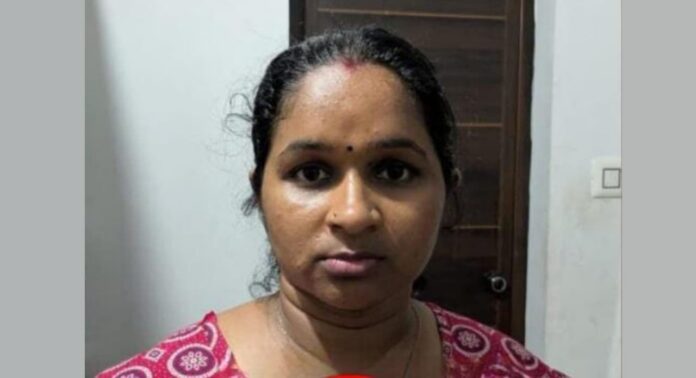 തൃപ്രയാറില് ജിമ്മിന്റേയും സലൂണിന്റെയും മറവിൽ ലഹരി വിൽപന ; യുവതി പിടിയില് തൃപ്രയാറില് ജിമ്മിന്റേയും സലൂണിന്റെയും മറവിൽ ലഹരി വിൽപന ; യുവതി പിടിയില്