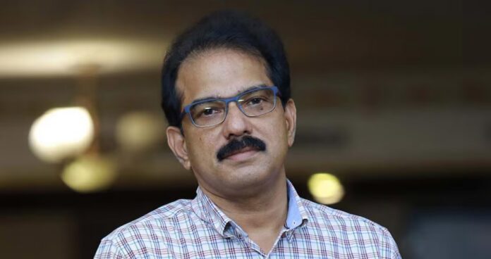 റിപ്പോർട്ടർ ടിവിയുടെത് തട്ടിക്കൂട്ട് ലൈസൻസാണെന്ന് സാബു എം ജേക്കബ് റിപ്പോർട്ടർ ടിവിയുടെത് തട്ടിക്കൂട്ട് ലൈസൻസാണെന്ന് സാബു എം ജേക്കബ്