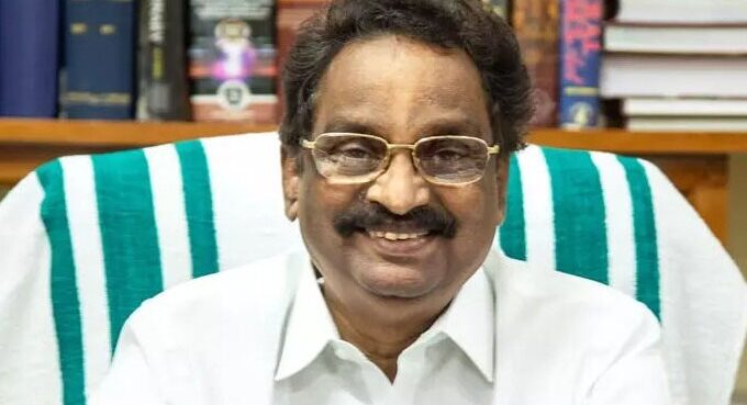 ജമാഅത്തിനെ തൃപ്തിപ്പെടുത്താനാണ് ഷാജിക്ക് കുഞ്ഞാലിക്കുട്ടി മത്സരിച്ച സീറ്റ് കൊടുത്തതെന്ന് എ.കെ ബാലൻ ജമാഅത്തിനെ തൃപ്തിപ്പെടുത്താനാണ് ഷാജിക്ക് കുഞ്ഞാലിക്കുട്ടി മത്സരിച്ച സീറ്റ് കൊടുത്തതെന്ന് എ.കെ ബാലൻ