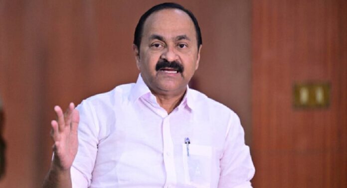 മാതൃക പെരുമാറ്റ ചട്ടത്തിന്റെ ലംഘനം ചൂണ്ടിക്കാട്ടി മുഖ്യ തെരഞ്ഞെടുപ്പ് ഓഫീസർക്ക് കത്തയച്ച് വി.ഡി സതീശൻ മാതൃക പെരുമാറ്റ ചട്ടത്തിന്റെ ലംഘനം ചൂണ്ടിക്കാട്ടി മുഖ്യ തെരഞ്ഞെടുപ്പ് ഓഫീസർക്ക് കത്തയച്ച് വി.ഡി സതീശൻ