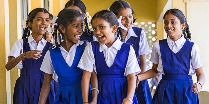 വേനലവധി വെട്ടിക്കുറച്ചെന്ന വ്യാജ പ്രചാരണത്തിനെതിരെ ഡിജിപിക്ക് പരാതി നൽകി വിദ്യാഭ്യാസ വകുപ്പ് വേനലവധി വെട്ടിക്കുറച്ചെന്ന വ്യാജ പ്രചാരണത്തിനെതിരെ ഡിജിപിക്ക് പരാതി നൽകി വിദ്യാഭ്യാസ വകുപ്പ്