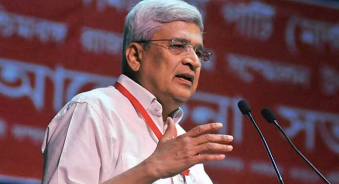 രാഹുൽ ഗാന്ധിയുടേത് പൊള്ളയായ ഗ്യാരന്റിയെന്ന് പ്രകാശ് കാരാട്ട് രാഹുൽ ഗാന്ധിയുടേത് പൊള്ളയായ ഗ്യാരന്റിയെന്ന് പ്രകാശ് കാരാട്ട്