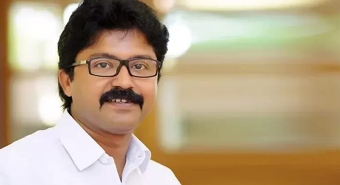 എൽദോസ് കുന്നപ്പിള്ളിയെ അനുകൂലിച്ച് പെരുമ്പാവൂരിൽ പോസ്റ്റർ എൽദോസ് കുന്നപ്പിള്ളിയെ അനുകൂലിച്ച് പെരുമ്പാവൂരിൽ പോസ്റ്റർ