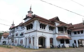 കവടിയാർ കൊട്ടാരത്തിലെ മോഷണത്തില് ആദ്യമായി പ്രതികരിച്ച് തിരുവിതാംകൂർ മുൻ രാജകുടുംബം