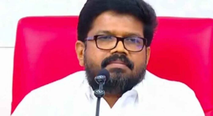 ടികെ ഗോവിന്ദന്റെ ആരോപണങ്ങളിൽ പ്രതികരിച്ച് കെകെ രാഗേഷ് ടികെ ഗോവിന്ദന്റെ ആരോപണങ്ങളിൽ പ്രതികരിച്ച് കെകെ രാഗേഷ്
