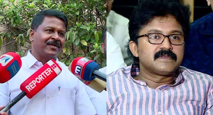 അതൃപ്തി തുടര്ന്ന് എൽദോസ് കുന്നപ്പിള്ളി ; താനും എൽദോസും സുഹൃത്തുക്കളെന്ന് മനോജ് മൂത്തേടൻ അതൃപ്തി തുടര്ന്ന് എൽദോസ് കുന്നപ്പിള്ളി ; താനും എൽദോസും സുഹൃത്തുക്കളെന്ന് മനോജ് മൂത്തേടൻ