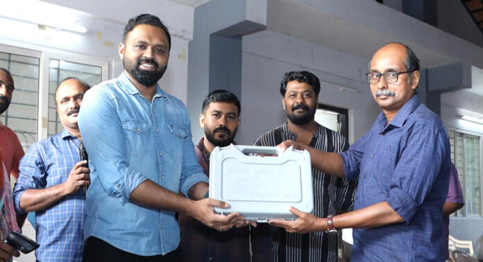പത്തനംതിട്ടയില് വോട്ടിങ് യന്ത്രങ്ങള് വിതരണം ചെയ്തു പത്തനംതിട്ടയില് വോട്ടിങ് യന്ത്രങ്ങള് വിതരണം ചെയ്തു