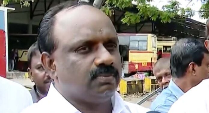 നെടുമങ്ങാട്ടെ കോണ്ഗ്രസ് നേതാക്കളുമായി കൂടിക്കാഴ്ച നടത്തി മീനാങ്കൽ കുമാര് നെടുമങ്ങാട്ടെ കോണ്ഗ്രസ് നേതാക്കളുമായി കൂടിക്കാഴ്ച നടത്തി മീനാങ്കൽ കുമാര്