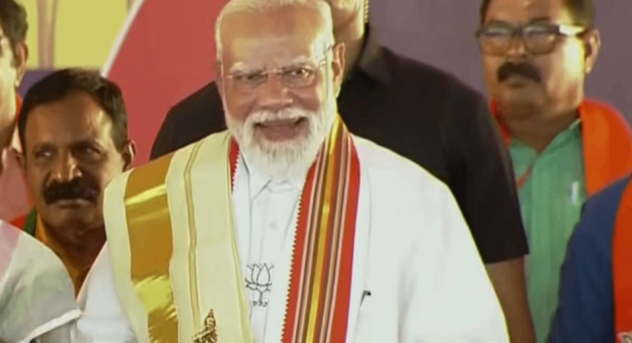 ഡീൽ ആരോപണത്തിൽ പ്രതികരിച്ച് പ്രധാന മന്ത്രി നരേന്ദ്രമോദി ഡീൽ ആരോപണത്തിൽ പ്രതികരിച്ച് പ്രധാന മന്ത്രി നരേന്ദ്രമോദി