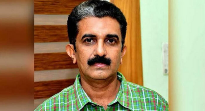 കുടുംബത്തിന്റെ ആവശ്യം പരിഗണിച്ചു ; നവീൻ ബാബുവിന്റെ മരണം സിബിഐക്ക് കുടുംബത്തിന്റെ ആവശ്യം പരിഗണിച്ചു ; നവീൻ ബാബുവിന്റെ മരണം സിബിഐക്ക്