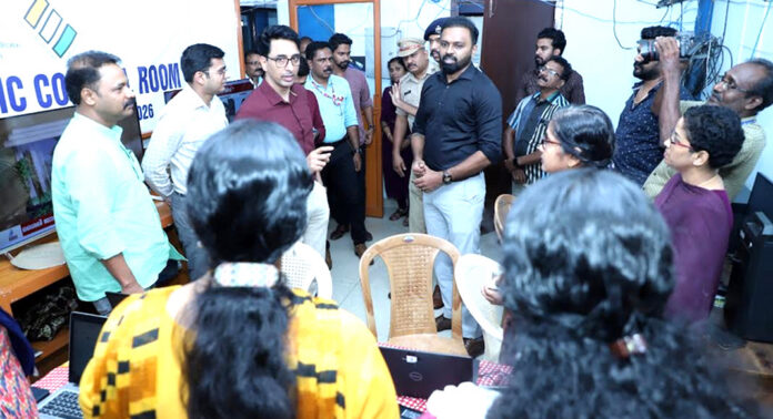ജില്ലയിലെ തിരഞ്ഞെടുപ്പ് ഒരുക്കം അഡീഷണല് ചീഫ് ഇലക്ടറല് ഓഫീസര് പി.ബി നൂഹ് വിലയിരുത്തി ജില്ലയിലെ തിരഞ്ഞെടുപ്പ് ഒരുക്കം അഡീഷണല് ചീഫ് ഇലക്ടറല് ഓഫീസര് പി.ബി നൂഹ് വിലയിരുത്തി