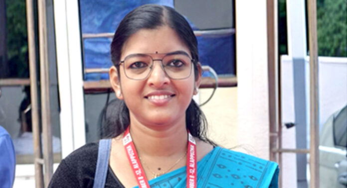 അടൂര് – എല്.ഡി.എഫ് സ്ഥാനാര്ഥി പ്രിജി കണ്ണന് അടൂര് – എല്.ഡി.എഫ് സ്ഥാനാര്ഥി പ്രിജി കണ്ണന്