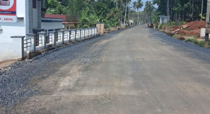 കോന്നി മെഡിക്കല് കോളേജ് റോഡ് വികസനം ; സ്വകാര്യ വ്യക്തിയുടെ ഭൂമി കയ്യേറാന് ശ്രമിക്കുന്നുവെന്ന് പരാതി കോന്നി മെഡിക്കല് കോളേജ് റോഡ് വികസനം ; സ്വകാര്യ വ്യക്തിയുടെ ഭൂമി കയ്യേറാന് ശ്രമിക്കുന്നുവെന്ന് പരാതി