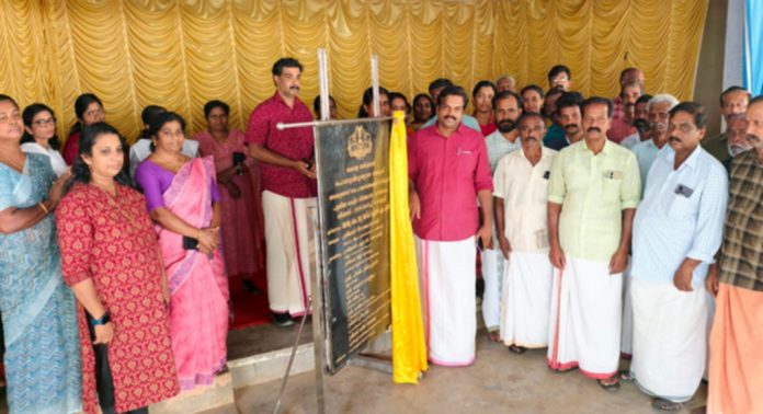 കോന്നി നിയോജക മണ്ഡലത്തിലെ രണ്ട് സ്കൂളുകള്ക്ക് പുതിയ കെട്ടിടങ്ങള് കോന്നി നിയോജക മണ്ഡലത്തിലെ രണ്ട് സ്കൂളുകള്ക്ക് പുതിയ കെട്ടിടങ്ങള്