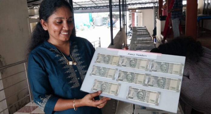സ്റ്റാമ്പുകളുടെ വിപുലമായ ശേഖരം ഒരുക്കി രാജി കണ്ണന് സ്റ്റാമ്പുകളുടെ വിപുലമായ ശേഖരം ഒരുക്കി രാജി കണ്ണന്
