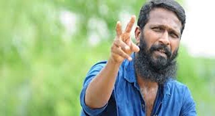 രൺവീര് സിങ്ങിന്റെ ധുരന്ധറിനെതിരെ പരോക്ഷ വിമര്ശനവുമായി വെട്രിമാരൻ രൺവീര് സിങ്ങിന്റെ ധുരന്ധറിനെതിരെ പരോക്ഷ വിമര്ശനവുമായി വെട്രിമാരൻ