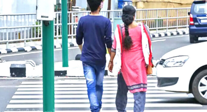 സീബ്രാ ക്രോസിംഗിന് മൂന്ന് മീറ്റർ മുമ്പെങ്കിലും വാഹനം നിർത്തുക – ഇല്ലെങ്കില് പിഴ സീബ്രാ ക്രോസിംഗിന് മൂന്ന് മീറ്റർ മുമ്പെങ്കിലും വാഹനം നിർത്തുക – ഇല്ലെങ്കില് പിഴ
