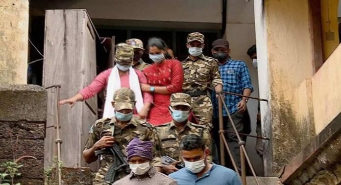 എടക്കര മാവോയിസ്റ്റ് കേസിൽ മൂന്ന് പേർക്ക് ജാമ്യം അനുവദിച്ച് ഹൈക്കോടതി എടക്കര മാവോയിസ്റ്റ് കേസിൽ മൂന്ന് പേർക്ക് ജാമ്യം അനുവദിച്ച് ഹൈക്കോടതി