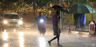 സംസ്ഥാനത്ത് അടുത്ത നാല് ദിവസം അതിശക്തമായ മഴ തുടരും rain alert kerala