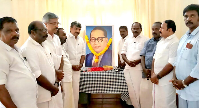 ബാബാ സാഹിബിന്റെ ആദർശങ്ങൾ എന്നും പ്രസക്തം : പ്രൊഫ. സതീഷ് കൊച്ചുപറമ്പിൽ ബാബാ സാഹിബിന്റെ ആദർശങ്ങൾ എന്നും പ്രസക്തം : പ്രൊഫ. സതീഷ് കൊച്ചുപറമ്പിൽ