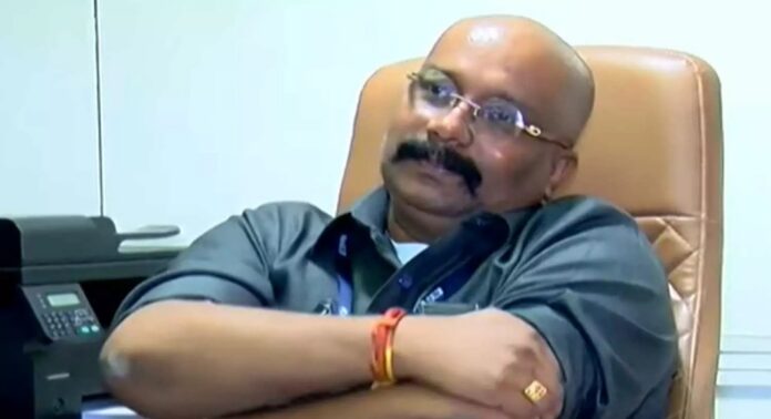 മുതിര്ന്ന ഐ.എ.എസ് ഉദ്യോഗസ്ഥന് ബി.അശോകിനെ സസ്പെന്ഡ് ചെയ്ത് സംസ്ഥാന സര്ക്കാര് മുതിര്ന്ന ഐ.എ.എസ് ഉദ്യോഗസ്ഥന് ബി.അശോകിനെ സസ്പെന്ഡ് ചെയ്ത് സംസ്ഥാന സര്ക്കാര്