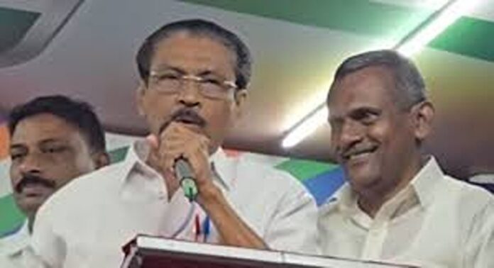 തെരഞ്ഞെടുപ്പ് പ്രചാരണത്തിനിടെ സ്ത്രീവിരുദ്ധ-വിവാദ പരാമർശവുമായി ഇടുക്കി ഡിസിസി പ്രസിഡന്റ് സി പി മാത്യു തെരഞ്ഞെടുപ്പ് പ്രചാരണത്തിനിടെ സ്ത്രീവിരുദ്ധ-വിവാദ പരാമർശവുമായി ഇടുക്കി ഡിസിസി പ്രസിഡന്റ് സി പി മാത്യു