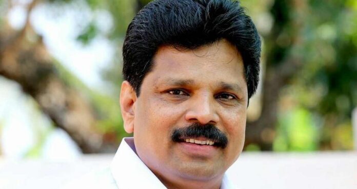 തവനൂരില് സിപിഎമ്മും ബിജെപിയും തമ്മില് ഡീല് ഉണ്ടെന്ന ആരോപണവുമായി എ.പി അനില്കുമാര് തവനൂരില് സിപിഎമ്മും ബിജെപിയും തമ്മില് ഡീല് ഉണ്ടെന്ന ആരോപണവുമായി എ.പി അനില്കുമാര്