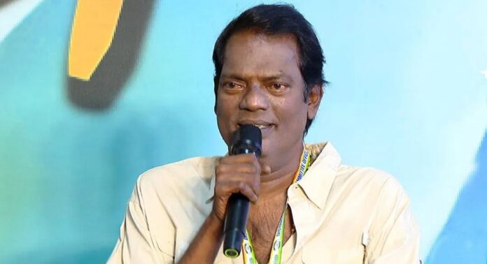 മെസ്സിയെ കൊണ്ടുവരാൻ മന്ത്രി വി അബ്ദുറഹ്മാന് സാധിക്കാത്തതിൽ പരിഹാസ കഥയുമായി നടൻ സലിം കുമാർ മെസ്സിയെ കൊണ്ടുവരാൻ മന്ത്രി വി അബ്ദുറഹ്മാന് സാധിക്കാത്തതിൽ പരിഹാസ കഥയുമായി നടൻ സലിം കുമാർ